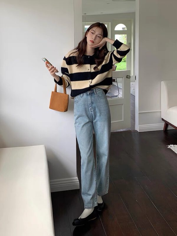 New in autumn! [SUSAN] striped round neck single-breasted sweater 81860# LSW