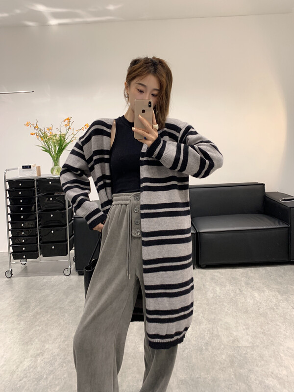 【VANESSA】Korean thickened striped long cardigan warm sweater 8058# OZQ