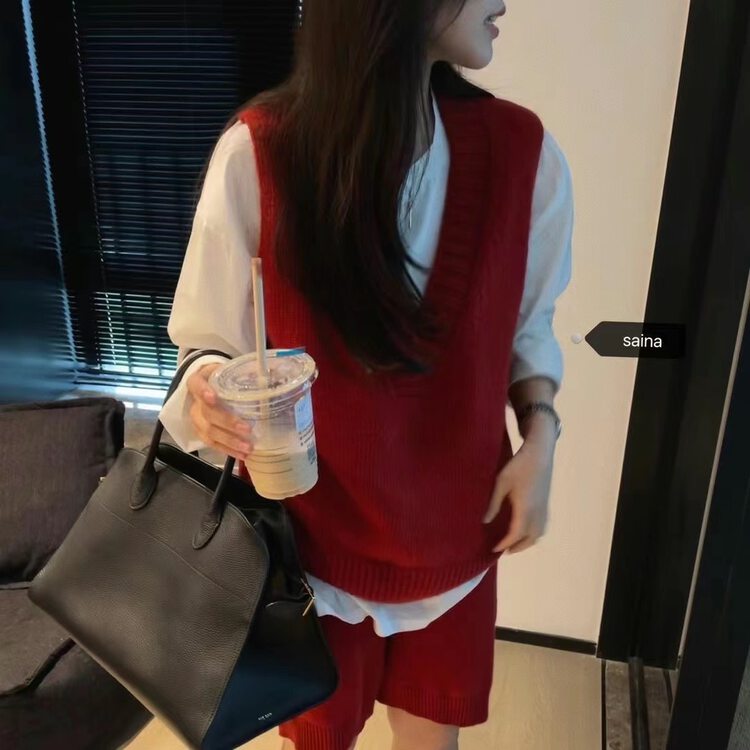 New in early autumn! [SAINA FASHION] Simple V-neck folded all-match vest/sling (only vest) 3002# CLS