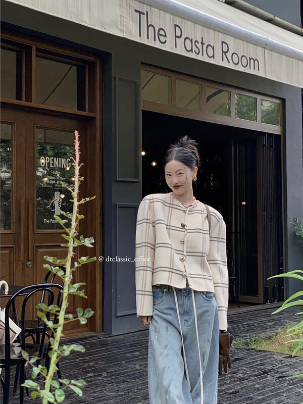 New in autumn! [DT CLASSIC] round neck plaid loose handmade double-sided short coat S4982# JHY