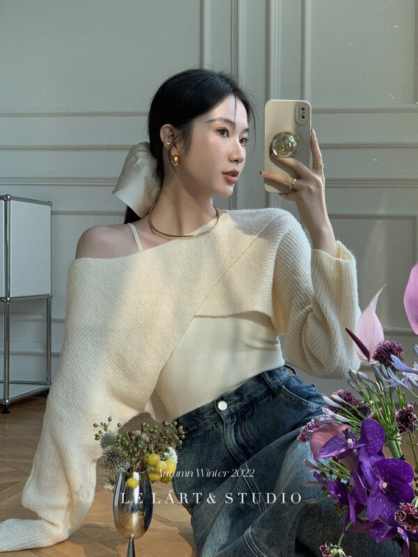 【LE LART】French Pure Desire Off-Shoulder Short Mohair Pullover Sweater Warm Sweater XZ330# JHY