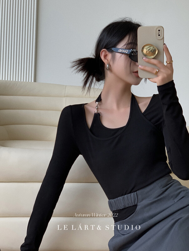 【LE LART】French designer style halter neck exposed collarbone metal decoration slim threaded T shirt LL3251# JHY