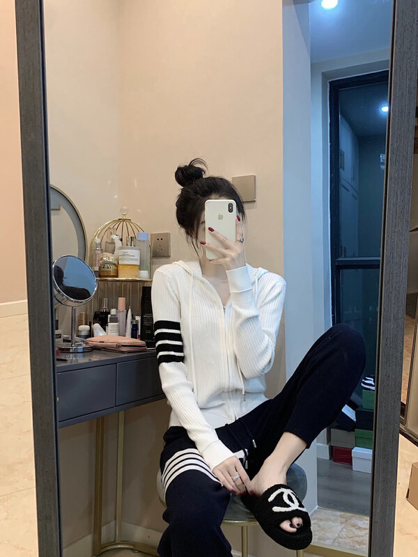 New in early autumn! [YT] Four-bar hooded cardigan + sports casual pants suit Z60221# PCZ