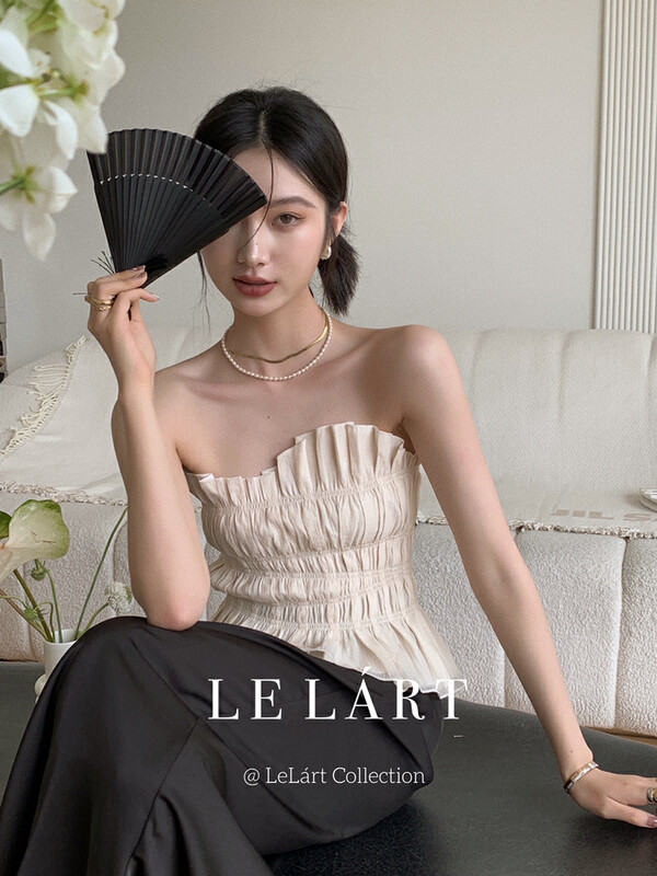 [LE LART] High-end fashionable French pure desire style irregular smocked tube top shirt LL2833