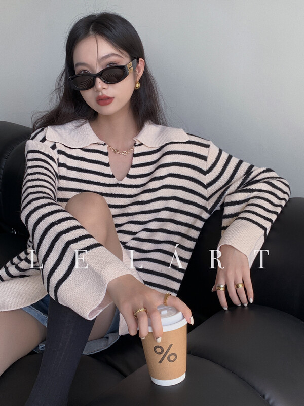 【LE LART】French Hepburn Style Metal Chain Decorative Loose Striped Pullover Sweater Warm Sweater XZ350# JHY