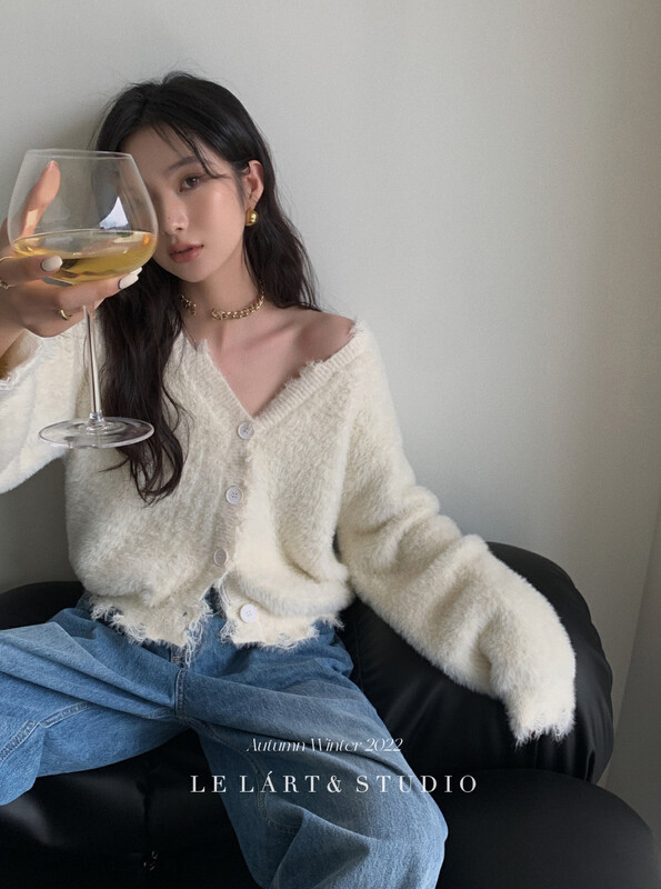 【LE LART】French design with ripped edges and raw edges loose plush fleece cardigan sweater knitted cardigan XZ356