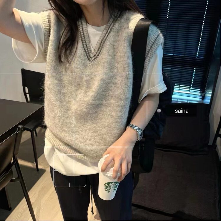 Original price 123.95! New in early autumn! [SAINA FASHION] V-neck contrast color simple and versatile vest/sling D006# CLS