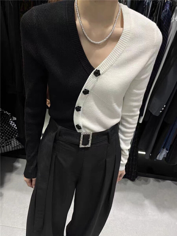 New in autumn! [MI NI] color-blocked breasted Korean knitted cardigan 9163# PCZ