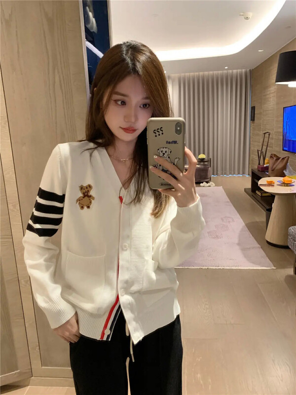 New in autumn! [YT] Korean version of the bear all-match knitted cardigan Z60239# PCZ