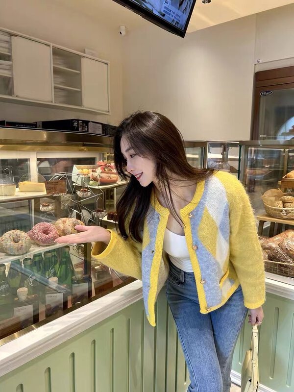 【SUSAN】Korean style contrast color round neck knitted cardigan 86300# LSW