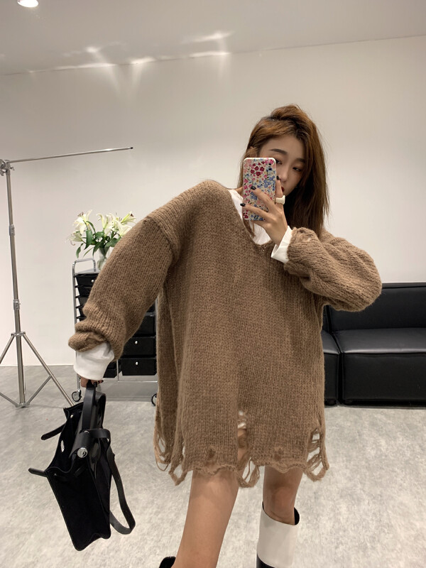 Autumn is new!【VANESSA】Korean thick needle can be folded hole warm sweater 6895# OZQ