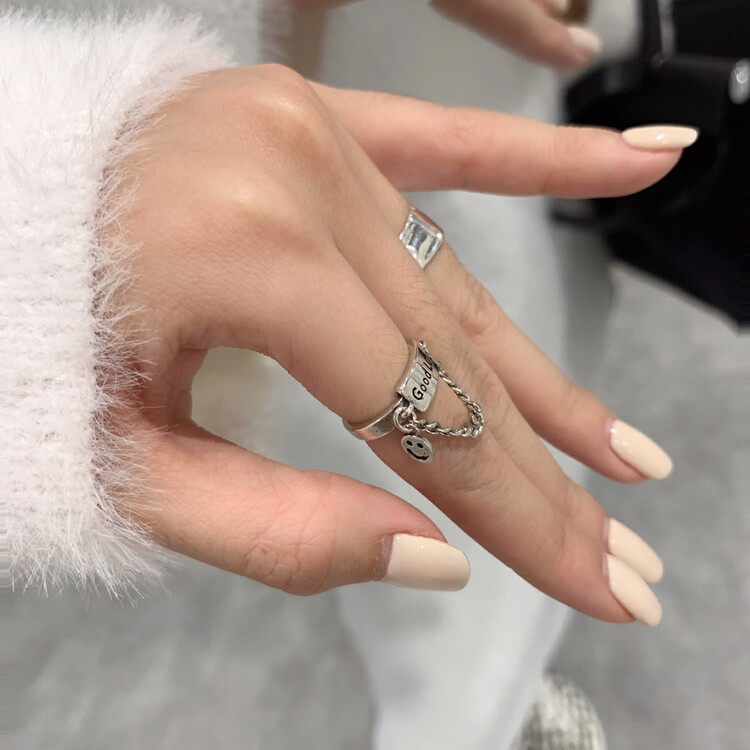 Original price 108.99! 【VANESSA】Korean style ring with live mouth design (with random box) (2pcs) 093# OZQ