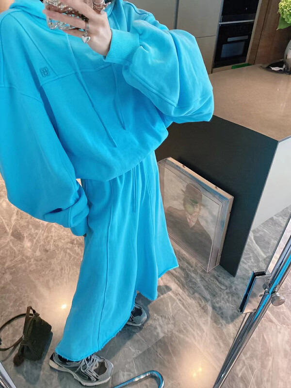New in winter! [YT] Loose hooded sweater + solid color slimming skirt suit TZ52211# PCZ