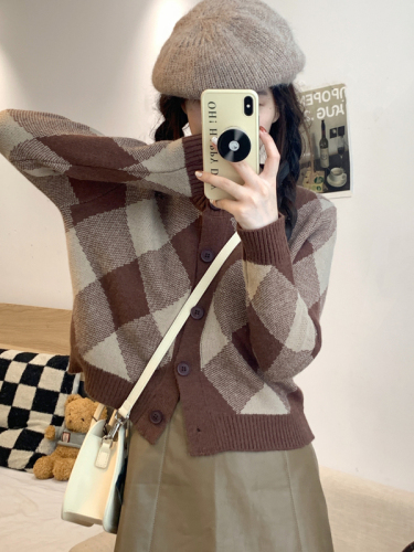 Real shooting real price Plaid knitted cardigan Korean version ins all-match college sweater