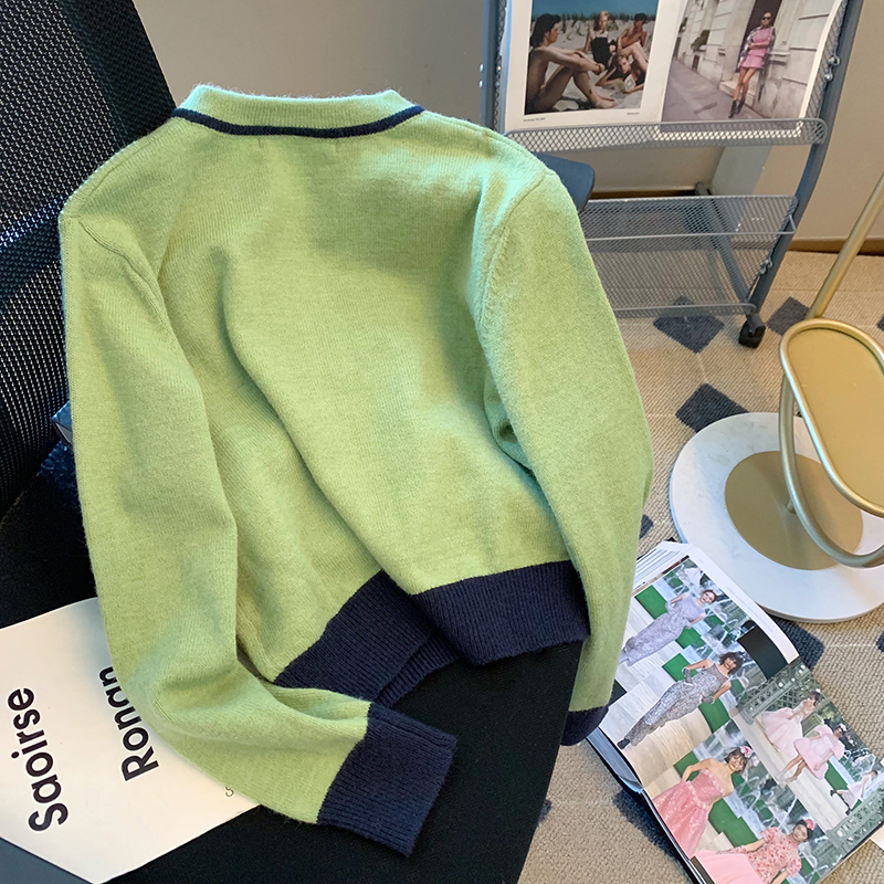 French retro contrast color sweater jacket women's 2022 autumn new fashion temperament short style small fragrance knitted sweater