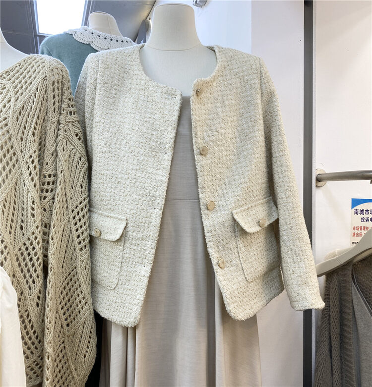 New in autumn! [WANWAN] Xiaoxiang style single-breasted short jacket (only short jackets are sold) 6235# HBX