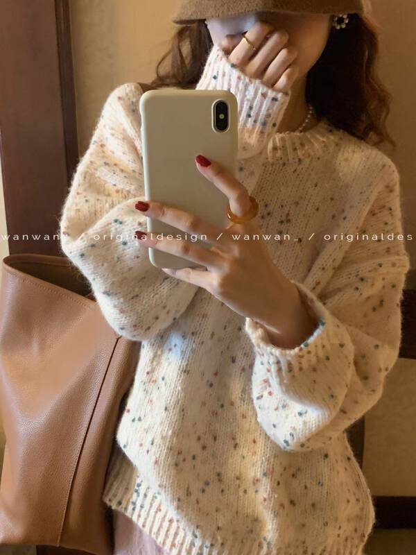 New in autumn! [WANWAN] round neck loose age-reducing color warm sweater 2206# HBX