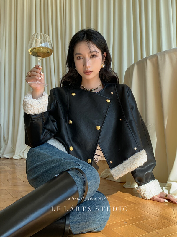 【LE LART】French Hepburn style small fragrant style gold buckle faux fur all-in-one leather jacket fur LL3363