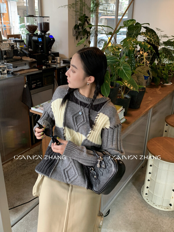【CZ ZHANG】Commuter Fashion Checkerboard Pullover Loose Casual Sweater 92090