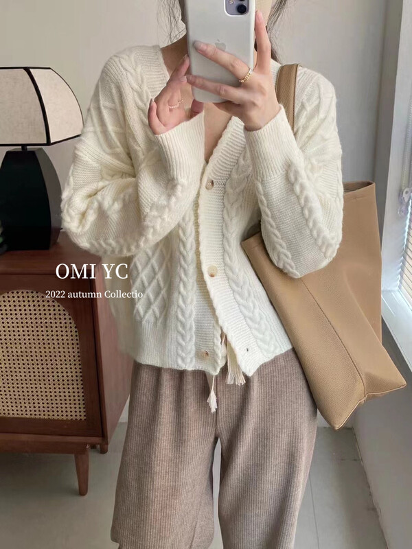 New for winter!  【O MI】V-neck single-breasted twist warm sweater 3351# FHX