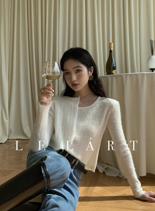 【LE LART】French design feeling pure desire wind hollow out collarbone chain decoration mohair sweater (with chain. Non-removable) XL267