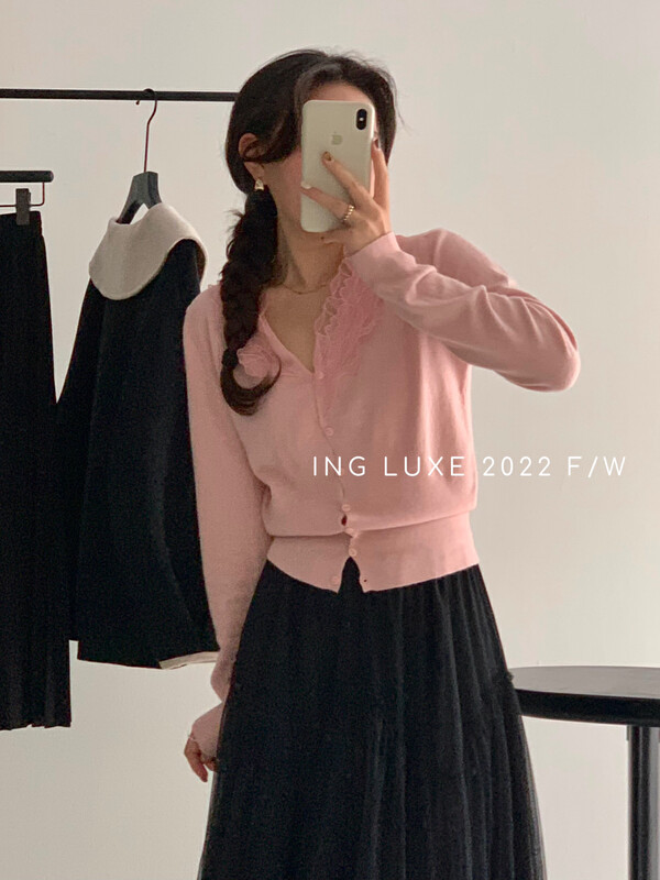 【ING】Small Fragrant Lace and Receive Waist Short Sweater w3900