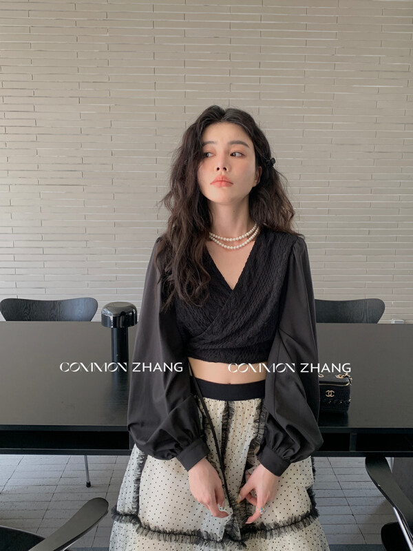 【CZ ZHANG】Designed temperament knitted jacquard stitching short strappy shirt 82031