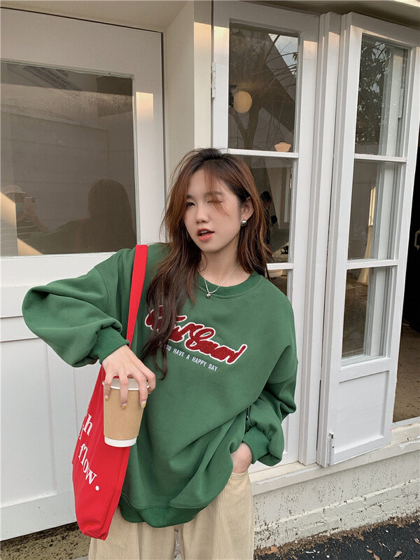 New in winter! [Timely rain] Korean style ins design embroidery letters round neck loose all-match sweater 75024# WPL
