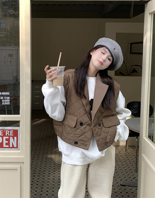 [Timely rain] Korean style ins retro design sense diamond loose vest warm cotton jacket V1578# WPL