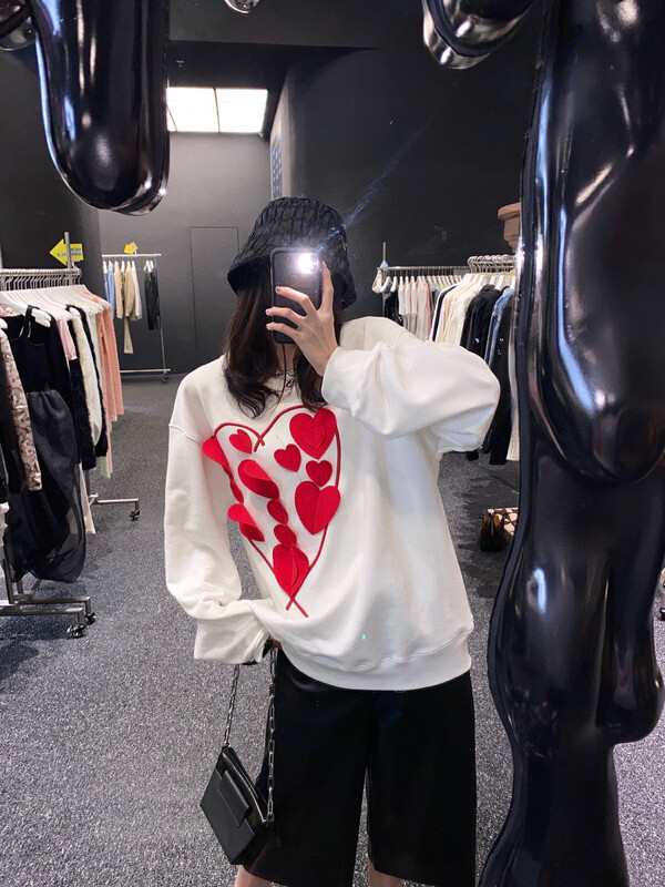 New in autumn! [YT] three-dimensional love collage round neck sweater WY58118# PCZ