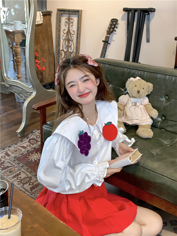 Autumn is new! [Timely rain] Korean style ins sweet and cute girl design three-dimensional embroidery doll collar shirt A0096# WPL