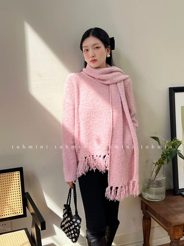 New in winter! [TABMINI] Simple and versatile scarf + round neck solid color loose sweater suit D15342-A# WPL