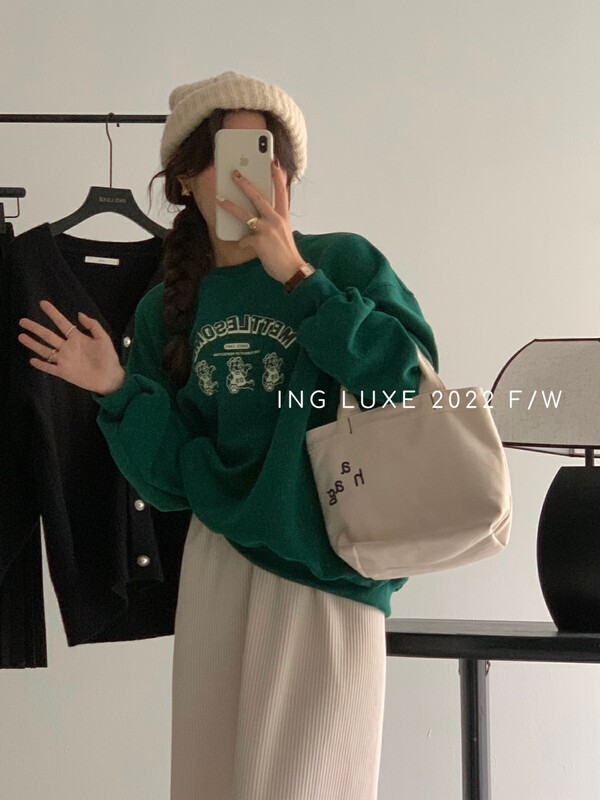[ING] Round neck bear alphabet print casual sweater 8198