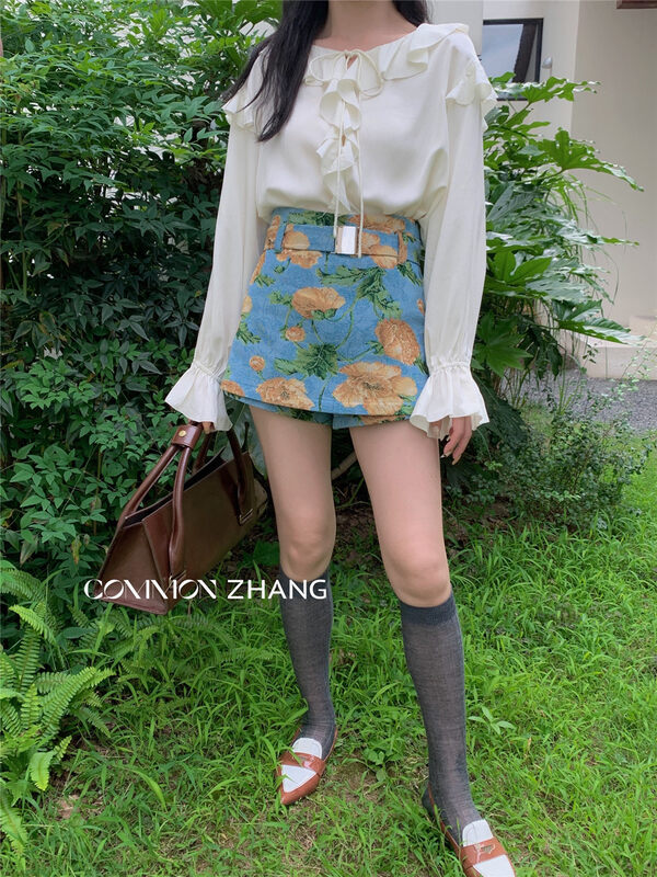 [CZ ZHANG] Niche hit color printing oil painting flower ins design culottes (with belt) 82038