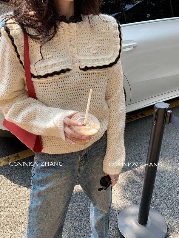 [CZ ZHANG] Age-reducing sweet and contrasting color doll-collar hollow sweater 92049