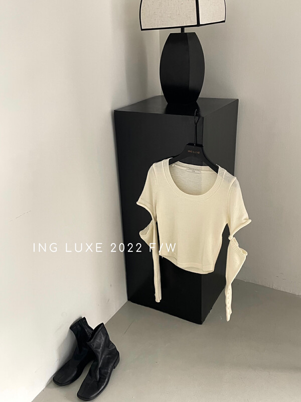 【ING】Nice design sense stitching sleeve knitted sweater knitted sweater w3920