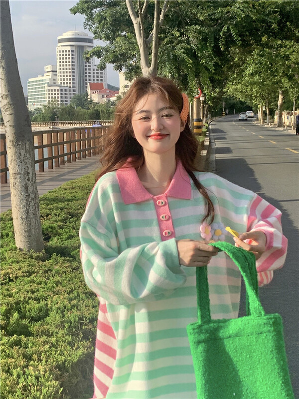 [Timely rain] Striped Korean version of all-match warm sweater (decoration can not be removed) 62187# WPL