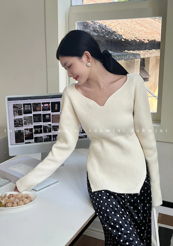 New in autumn! [TABMINI] V-neck solid color all-match warm sweater Q15316-A# WPL