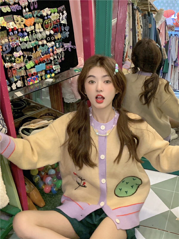 [Timely rain] Korean style ins retro sweet contrast color heavy industry three-dimensional hook flower embroidery rabbit warm sweater 17018# WPL