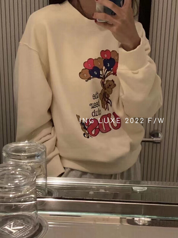 【ING】Korean version of age-reducing bear cartoon balloon print fleece sweater 9501