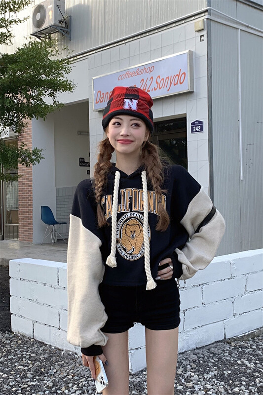 New in winter! [Timely rain] Lazy design loose stitching hooded fleece sweater (only selling sweater) 30259# WPL