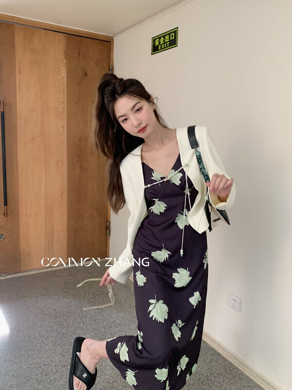 [CZ ZHANG] Chain design temperament niche short jacket 82111