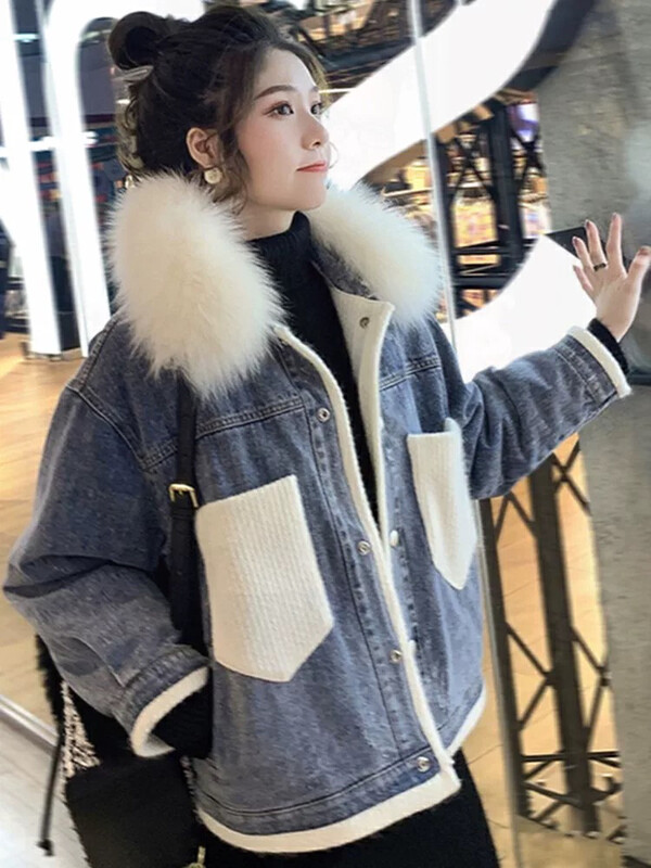 【KIKI STUDIO】Korean style fashion and comfortable thickened denim jacket (with detachable faux fur collar) 7057# HJY