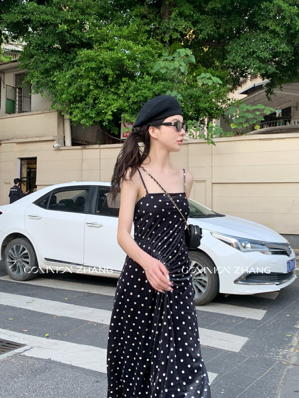 [CZ ZHANG] Retro polka-dot pleated high-waisted slim-fitting dress 82381