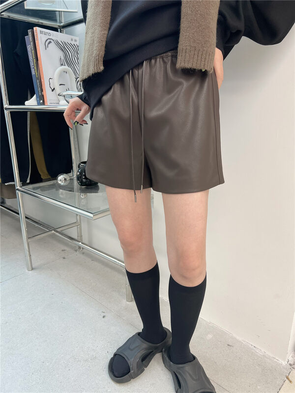 Original price 98.99! [T-PLATFORM] Solid Color Texture Elastic Waist Leather Casual Shorts 2880# CQW