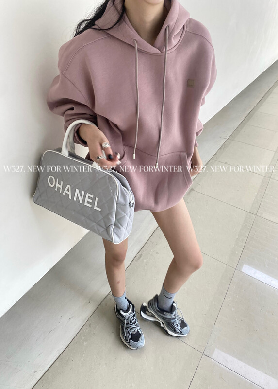 【W327.】Korean version custom compound milk velvet embroidered small leather label hooded sweater 57199# CQW