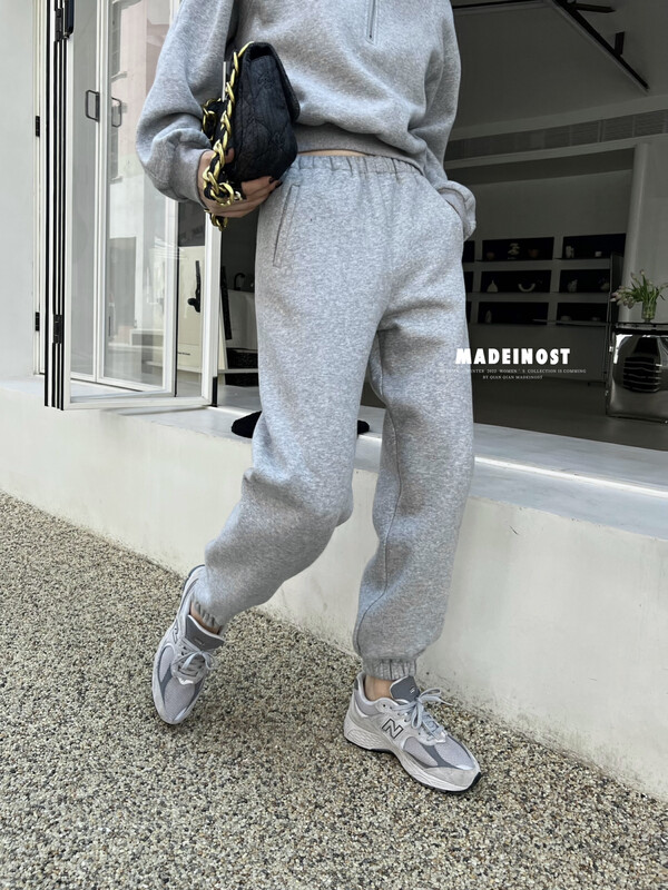 [Osha MADEINOST] Autumn and winter new minimalist all-match plus velvet thickened elastic waist casual pants 87305