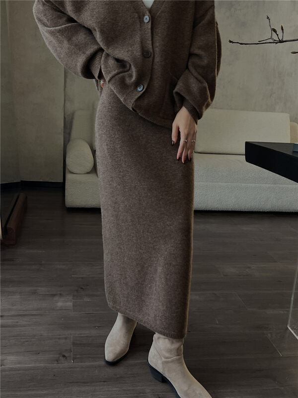 New in winter! [SOUL] Slim-cut and simple textured skirt 2803# CLS
