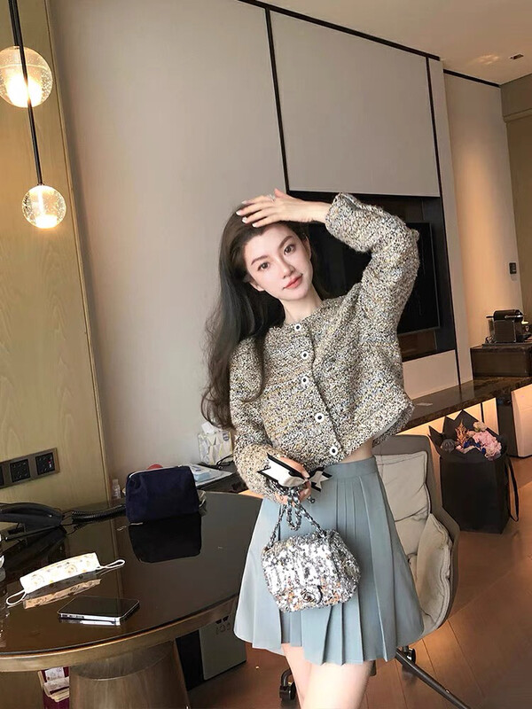 [Y.JIA Ijia] French retro temperament small fragrance short coat 8605