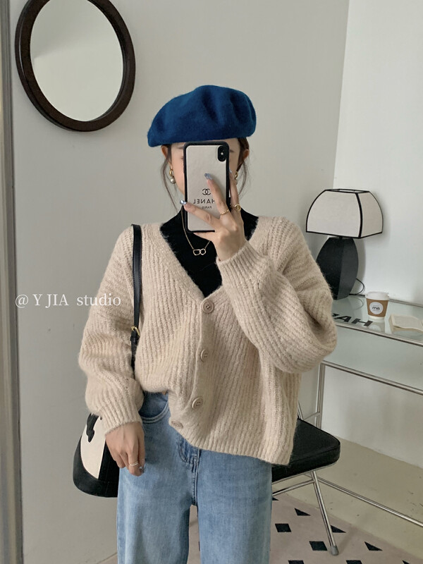 【Y.JIA Ijia】Korean style loose temperament V-neck lazy sweater sweater 632